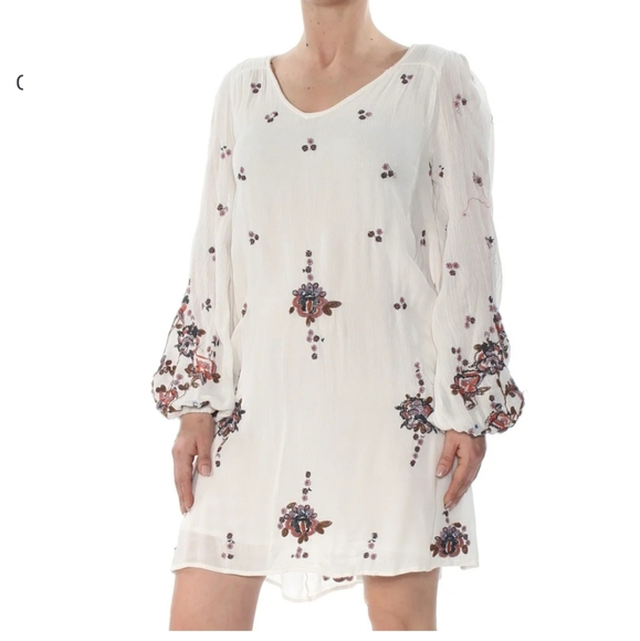 Free People Dresses & Skirts - Free People Women's White Embroidered Mini Dress